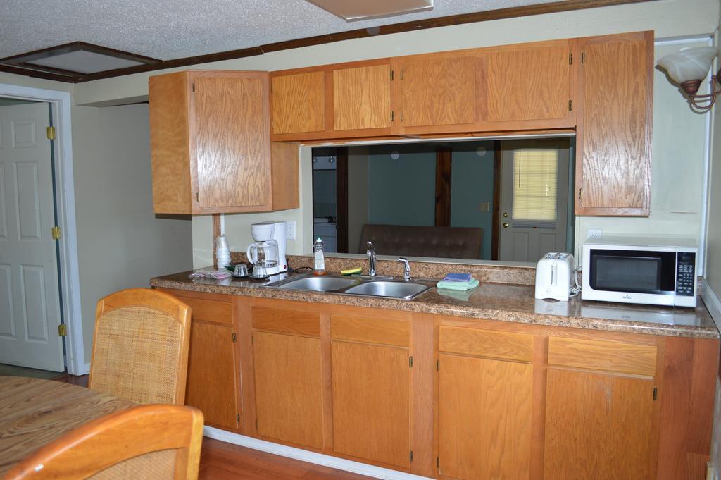 Summer Breeze Resort ウィスコンシン デルズ 部屋 写真